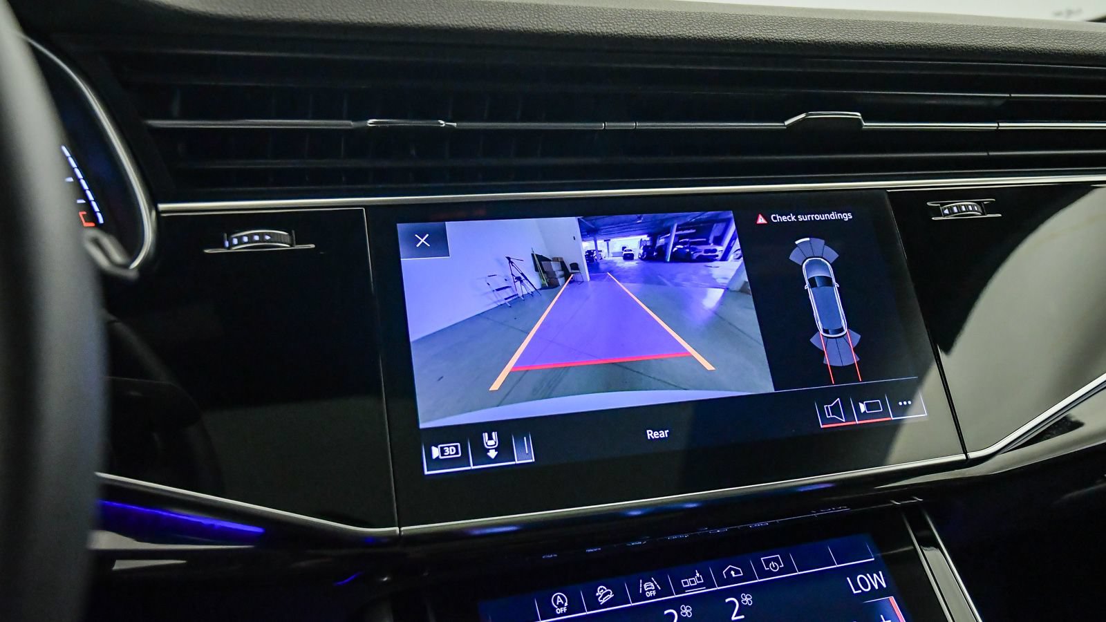 Used 2019 Audi Q8 Premium Plus AWD/4WD image 29