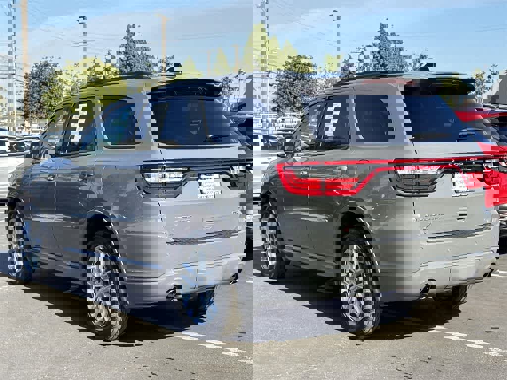 Used 2025 Dodge Durango GT image 4