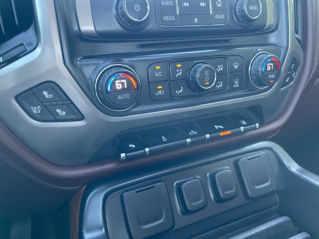 Used 2014 Chevrolet Silverado 1500 High Country w/ High Country Premium Package AWD/4WD image 23