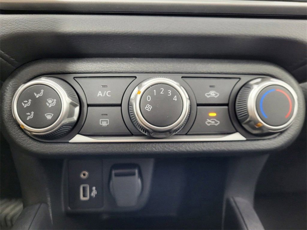 New 2025 Nissan Versa S w/ Trunk Package FWD image 23