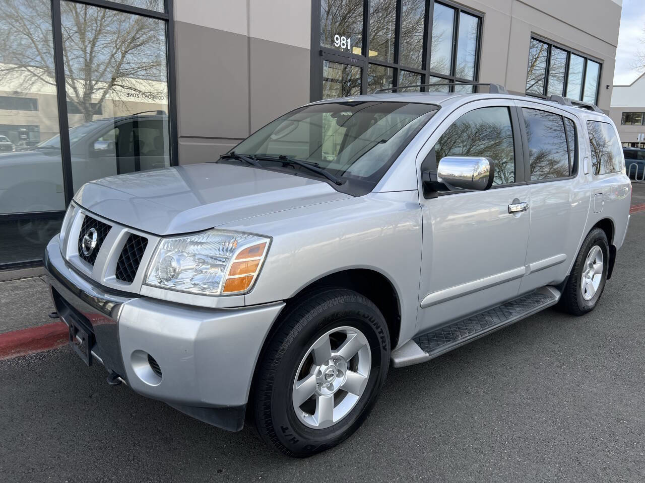 Used 2004 Nissan Armada SE w/ (Tow) Tow Pkg image 1