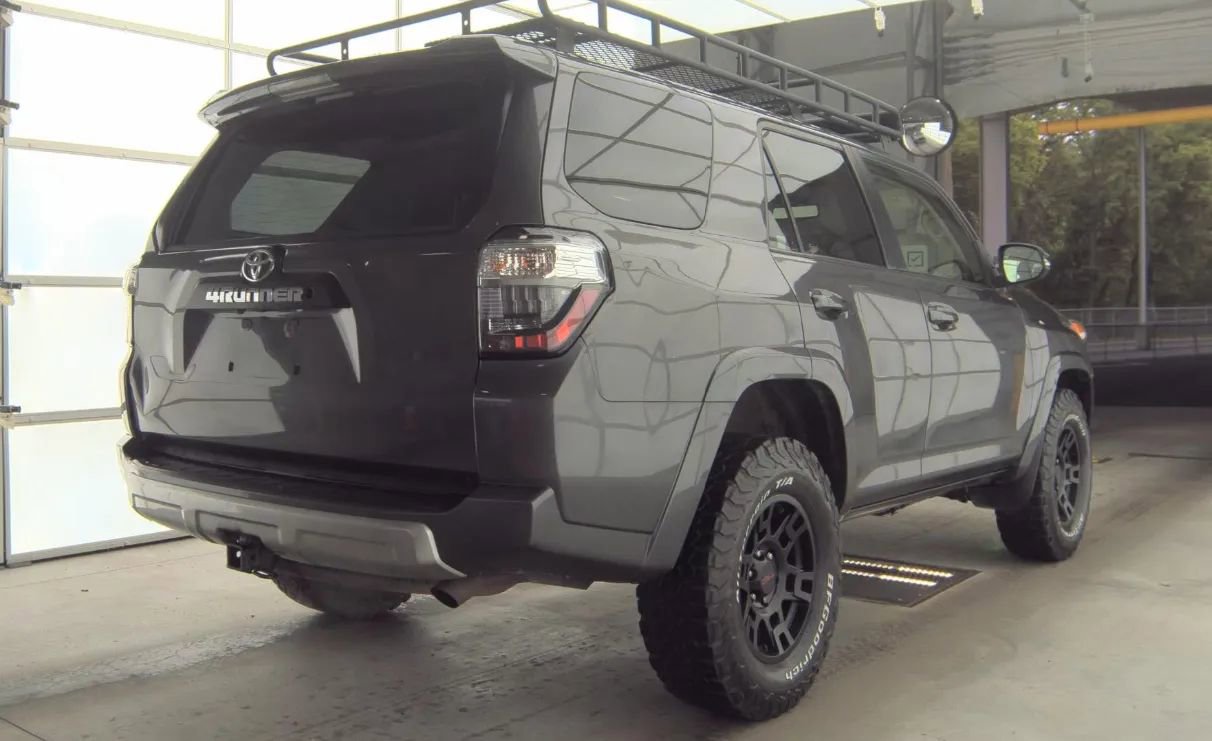 Used 2016 Toyota 4Runner Trail Premium AWD/4WD image 5