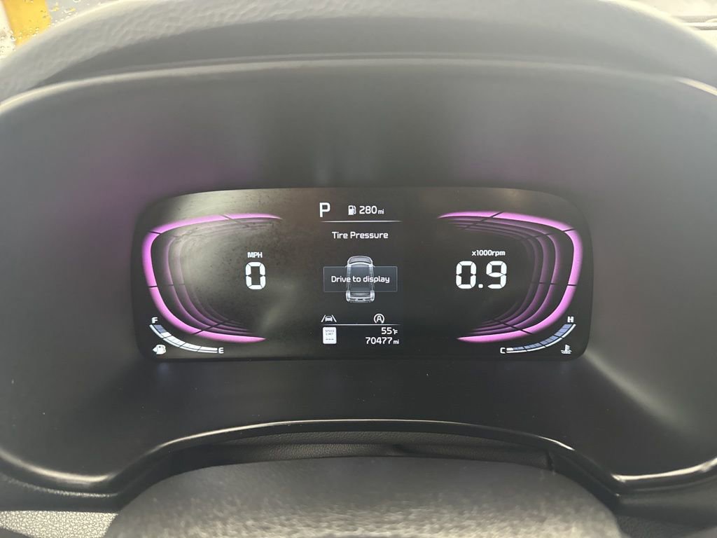 Used 2023 Kia Soul LX w/ LX Technology Package FWD image 16