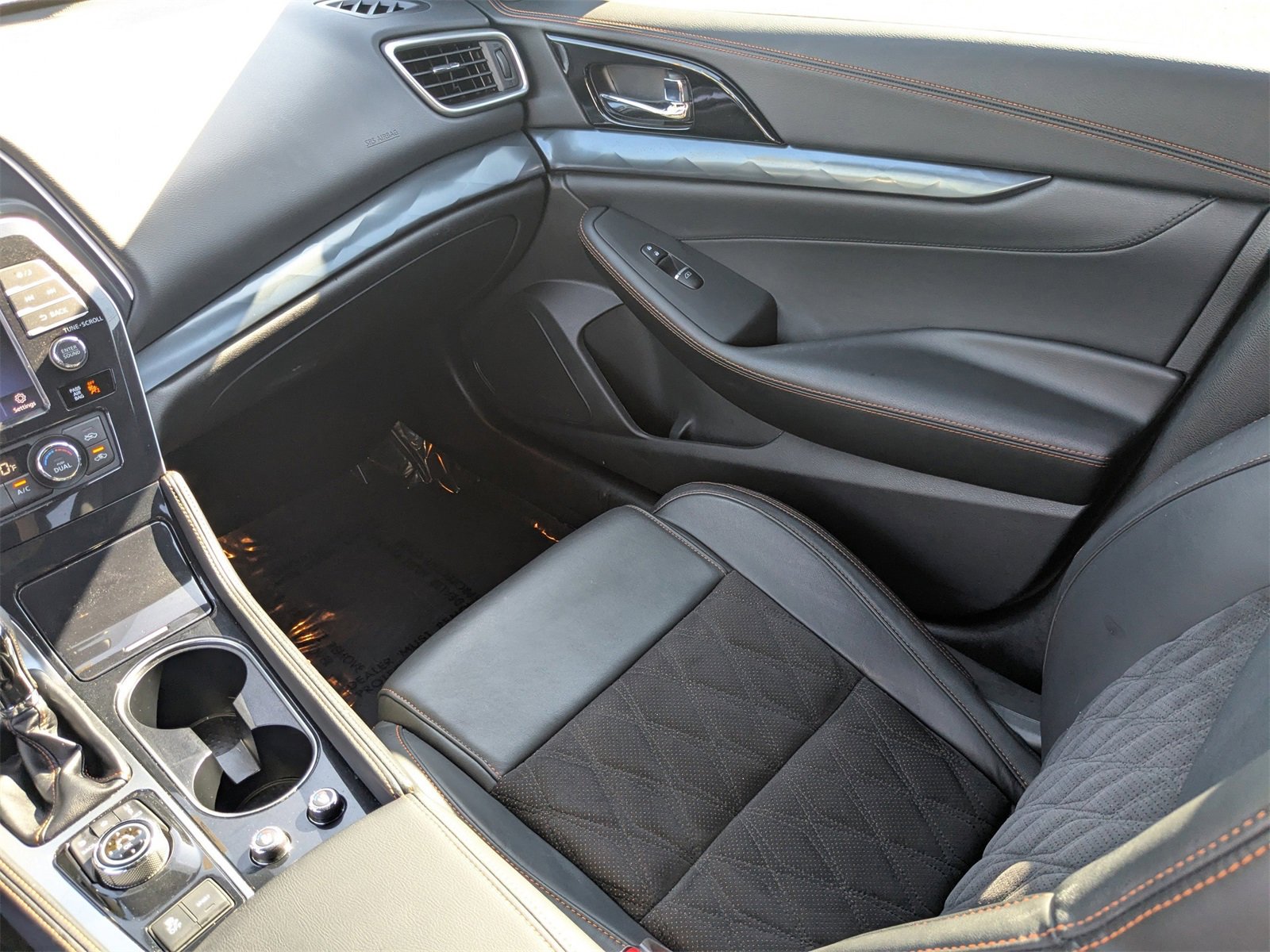 Used 2023 Nissan Maxima SR w/ Sport Mat Group image 26