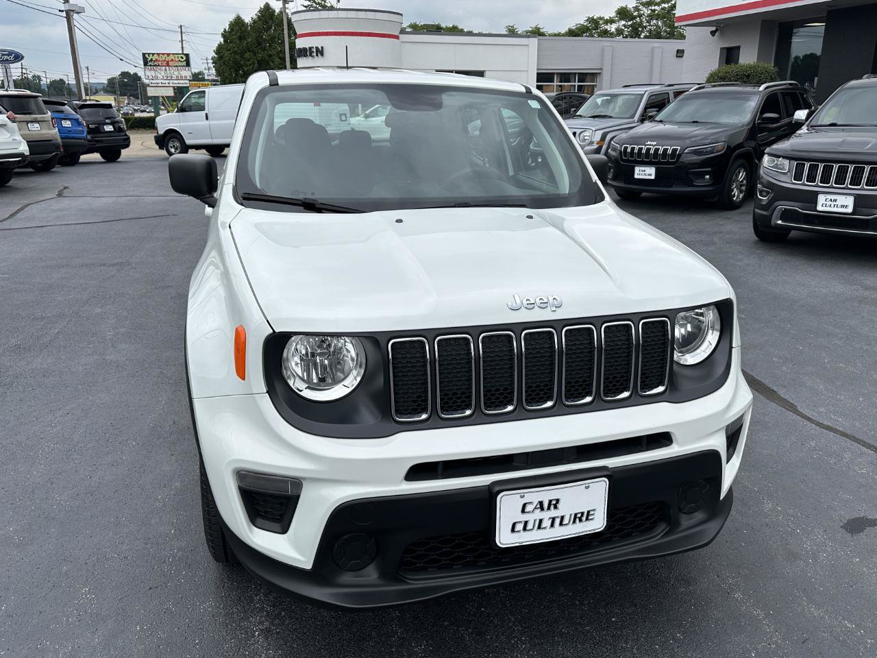 Used 2019 Jeep Renegade Sport AWD/4WD image 3