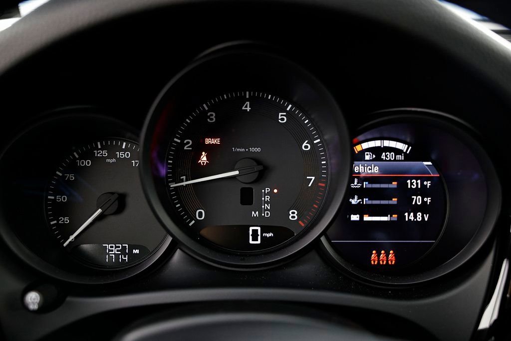 Certified 2025 Porsche Macan image 34