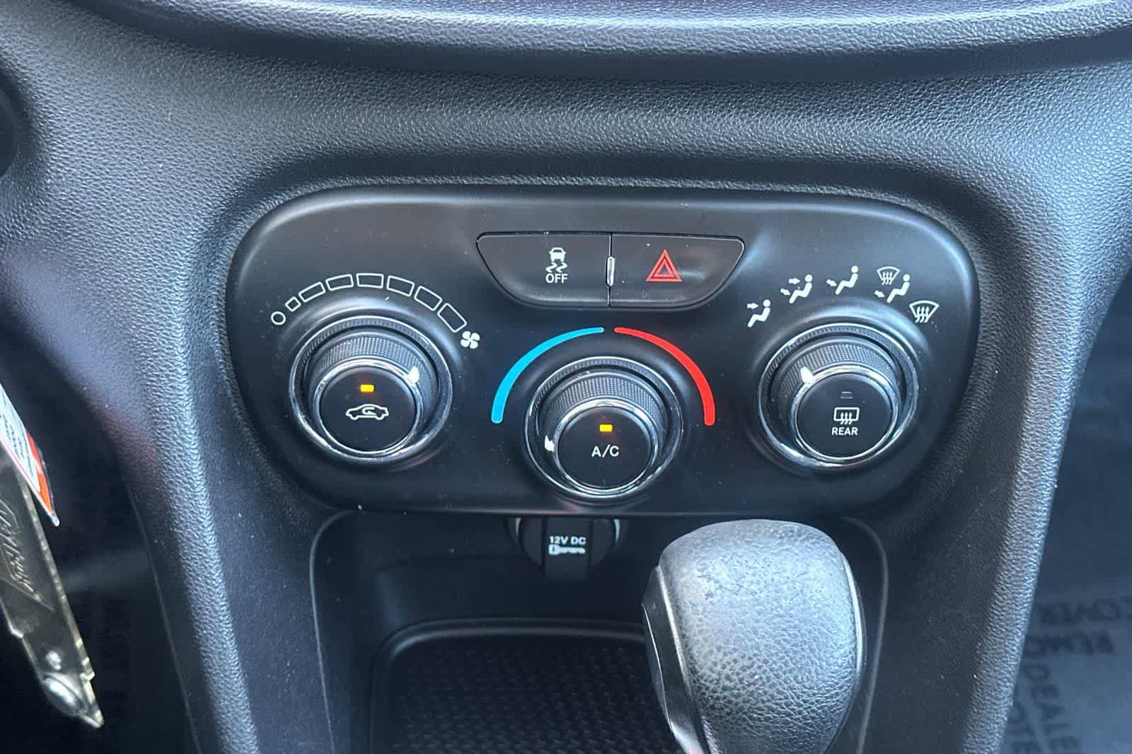 Used 2014 Dodge Dart SXT FWD image 19