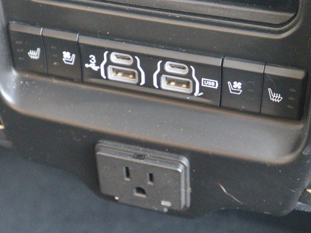 Used 2019 RAM 1500 Limited AWD/4WD image 39
