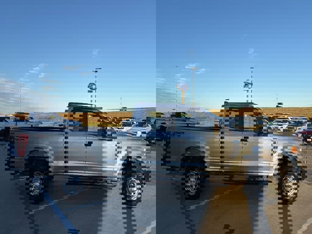 Used 2022 Ford F250 XL image 7