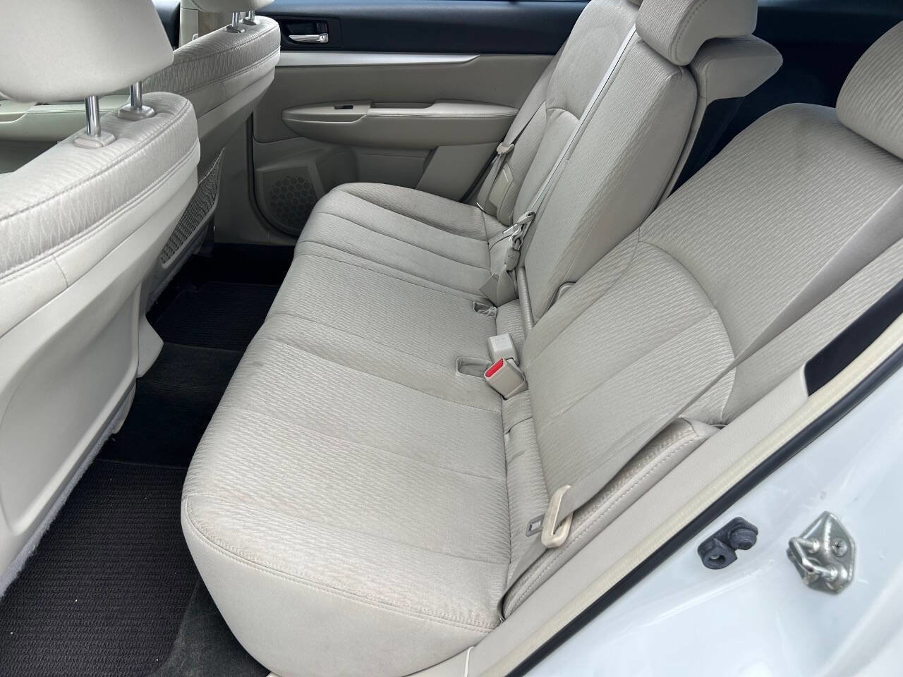 Used 2012 Subaru Outback 2.5i AWD/4WD image 10