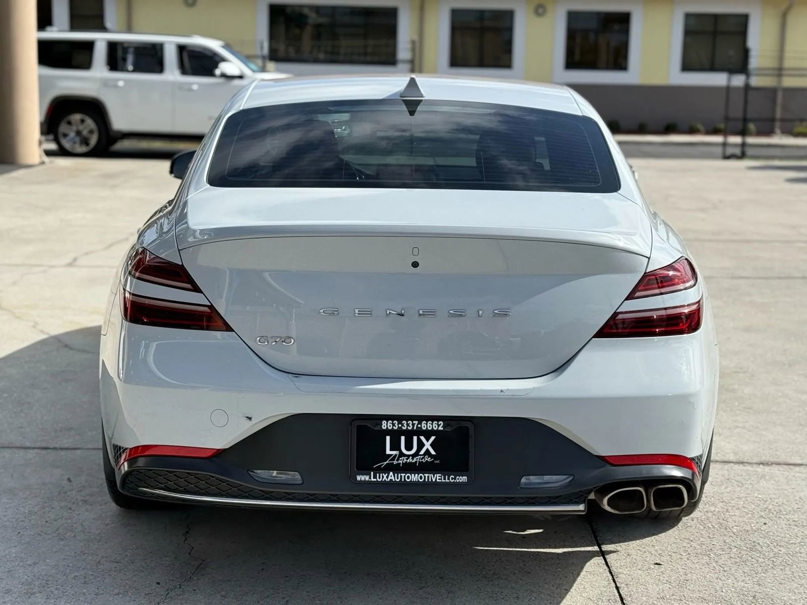 Used 2022 Genesis G70 2.0T image 6