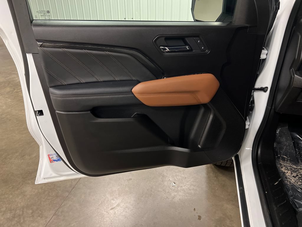 Certified 2026 GMC Canyon AT4 AWD/4WD image 15