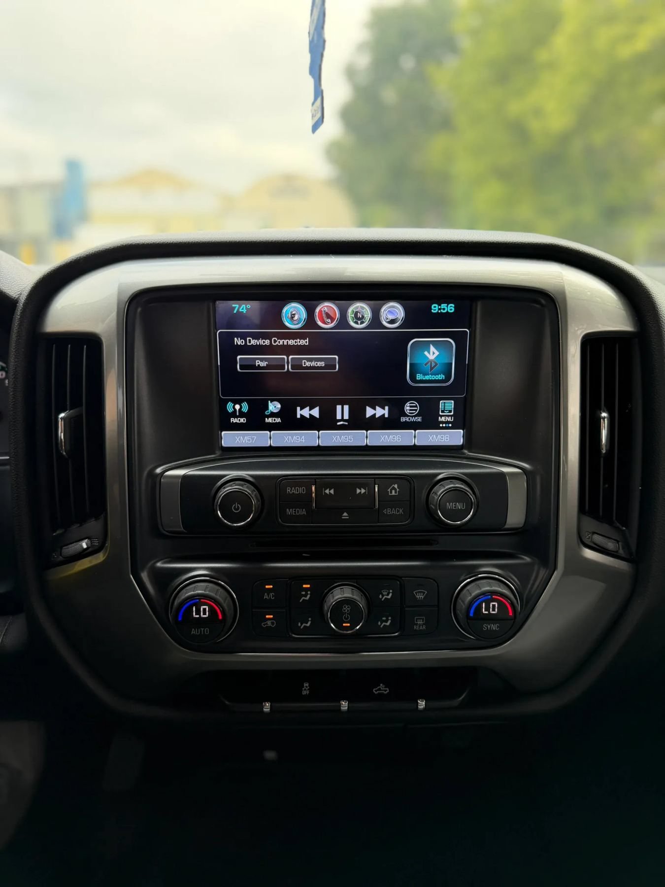 Used 2019 Chevrolet Silverado 2500 LT AWD/4WD image 14
