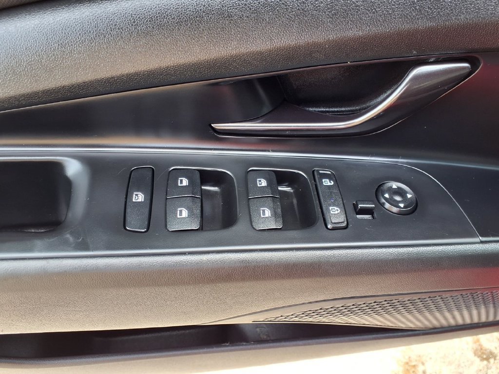 Used 2023 Hyundai Elantra N Line FWD image 25