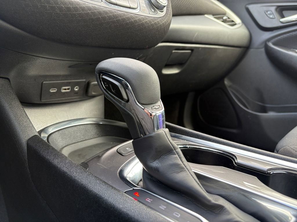 Used 2025 Chevrolet Malibu LT image 25