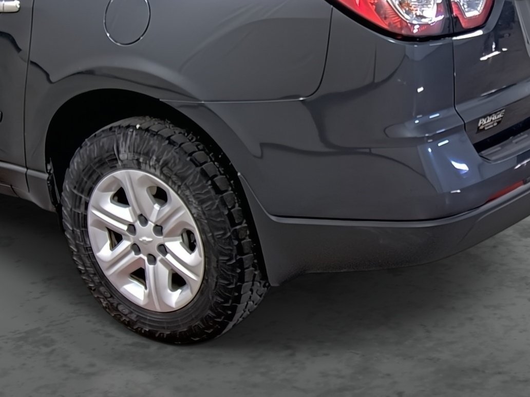 Used 2014 Chevrolet Traverse LS FWD image 9
