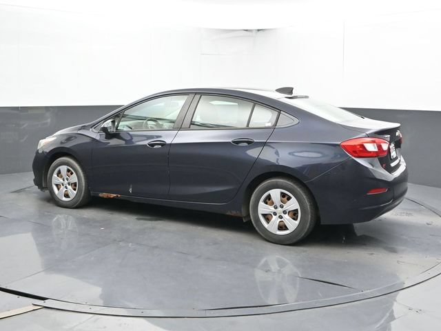 Used 2016 Chevrolet Cruze LS FWD image 9