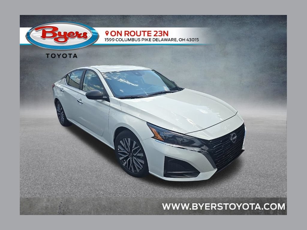 Used 2025 Nissan Altima 2.5 SV