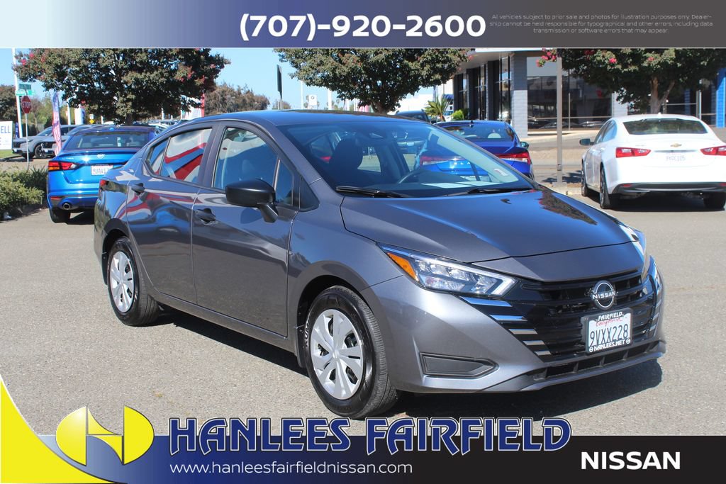 Used 2025 Nissan Versa S w/ Trunk Package FWD image 5