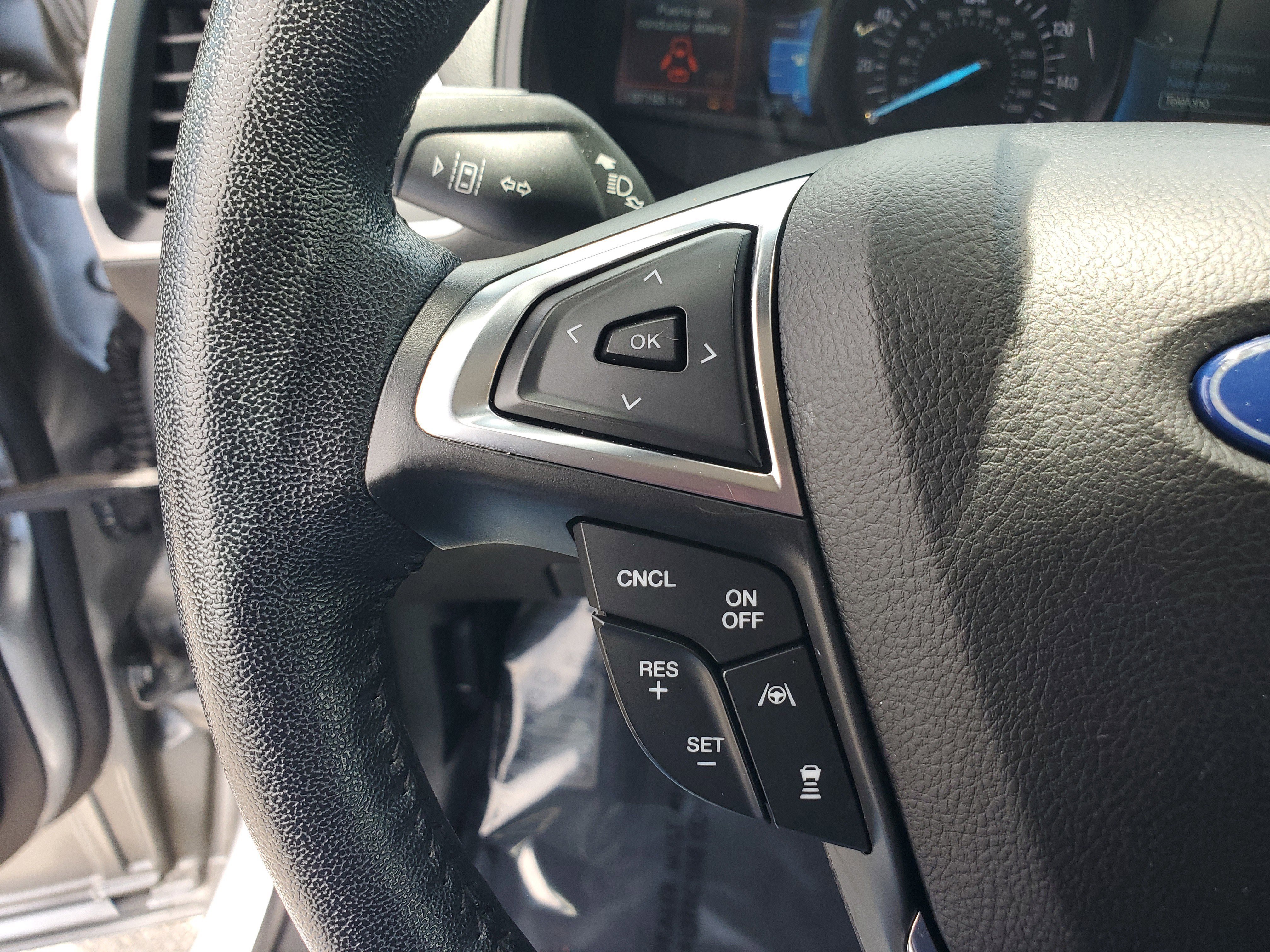 Used 2022 Ford Edge SEL image 20