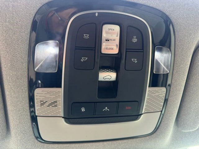 Used 2021 Hyundai Palisade Limited image 27