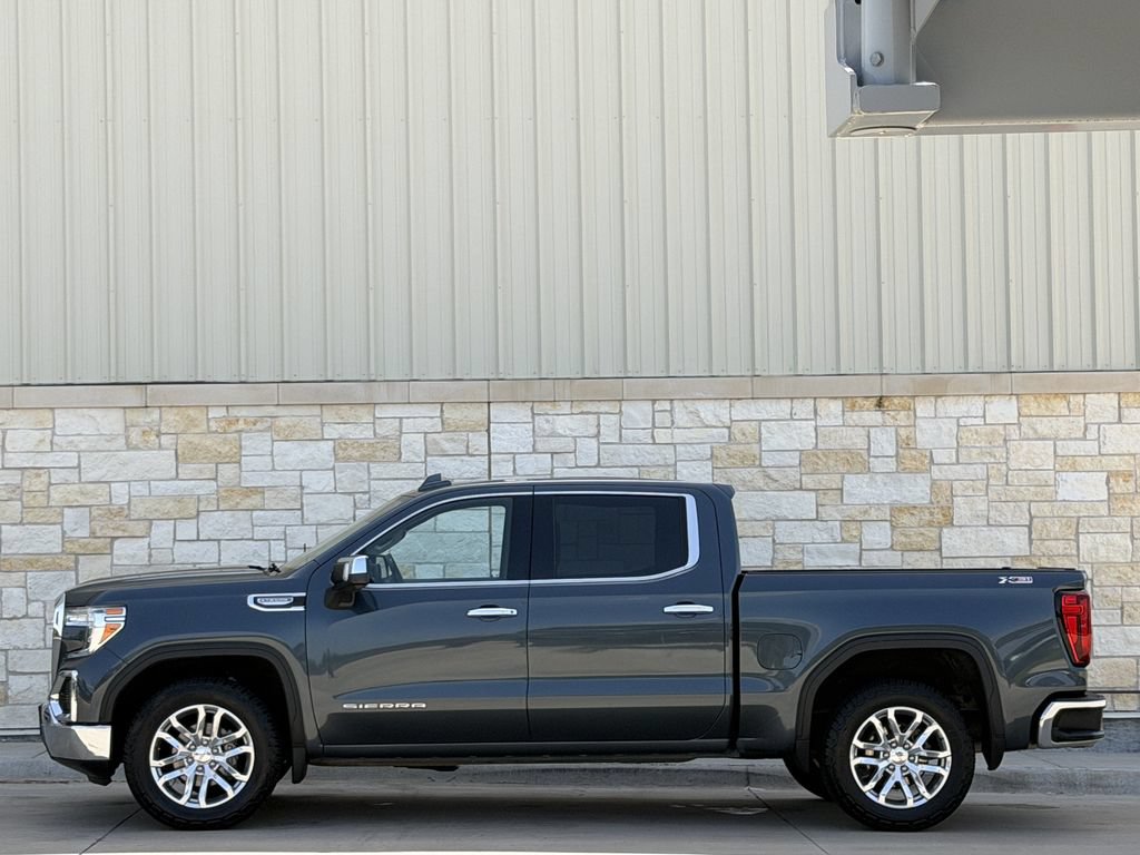 Used 2021 GMC Sierra 1500 SLT AWD/4WD image 3