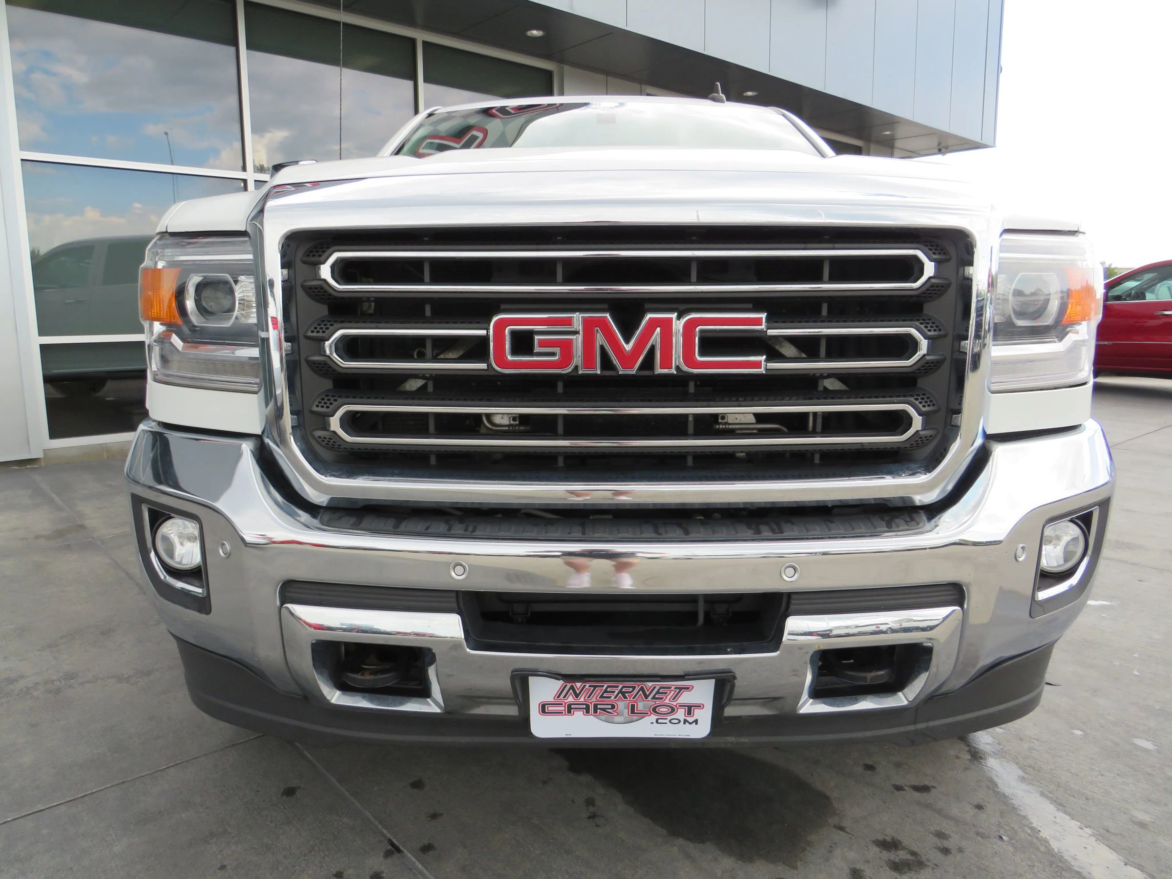Used 2015 GMC Sierra 3500 SLT image 2
