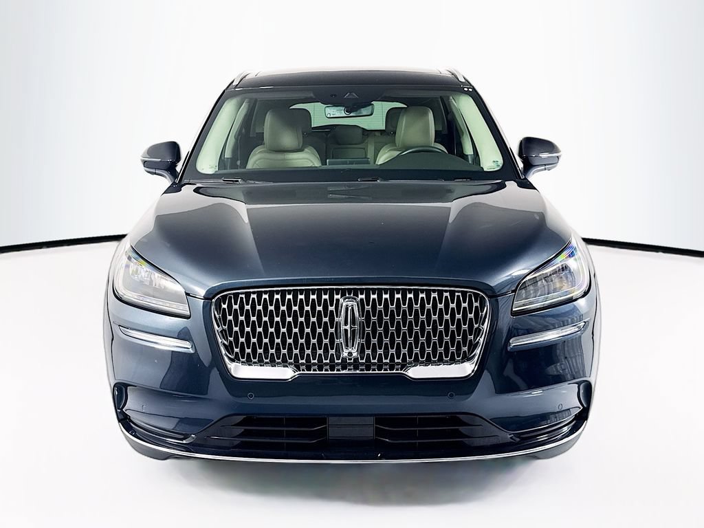 Used 2022 Lincoln Corsair Reserve w/ Equipment Group 201A FWD image 2