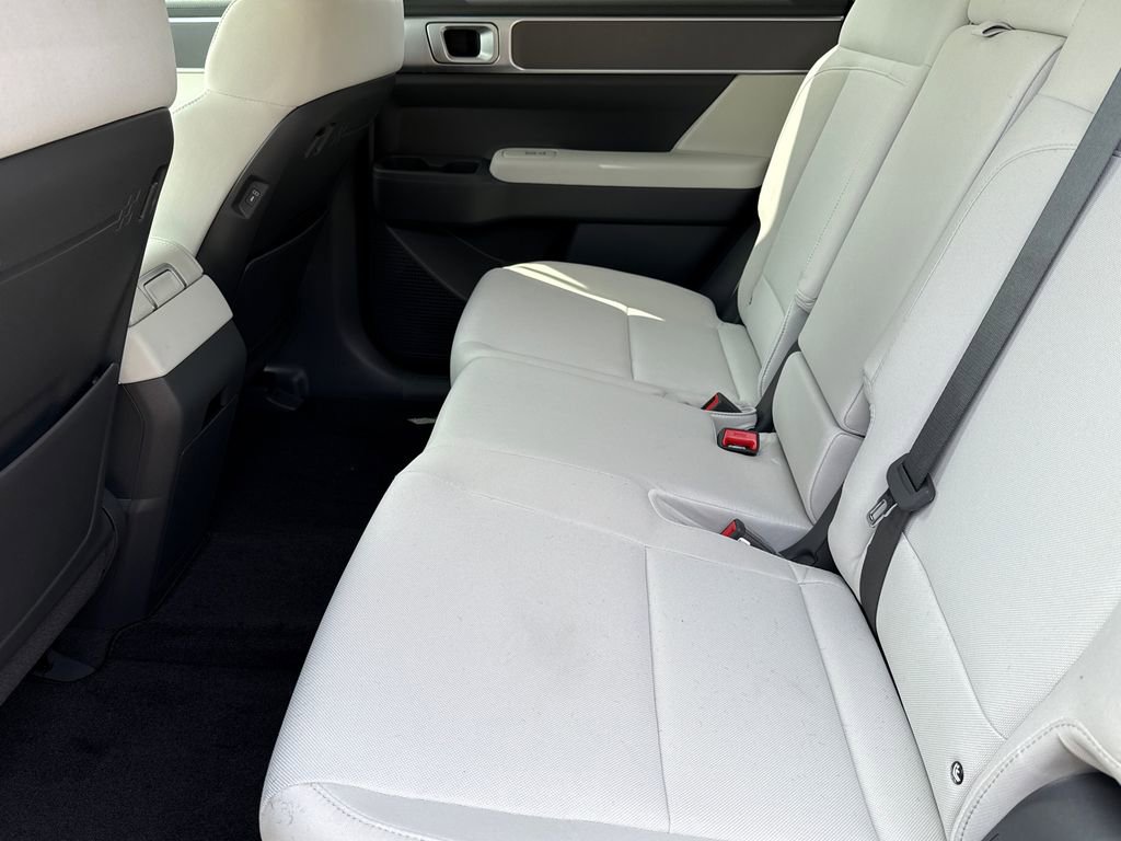 New 2026 Hyundai Santa Fe SE image 19
