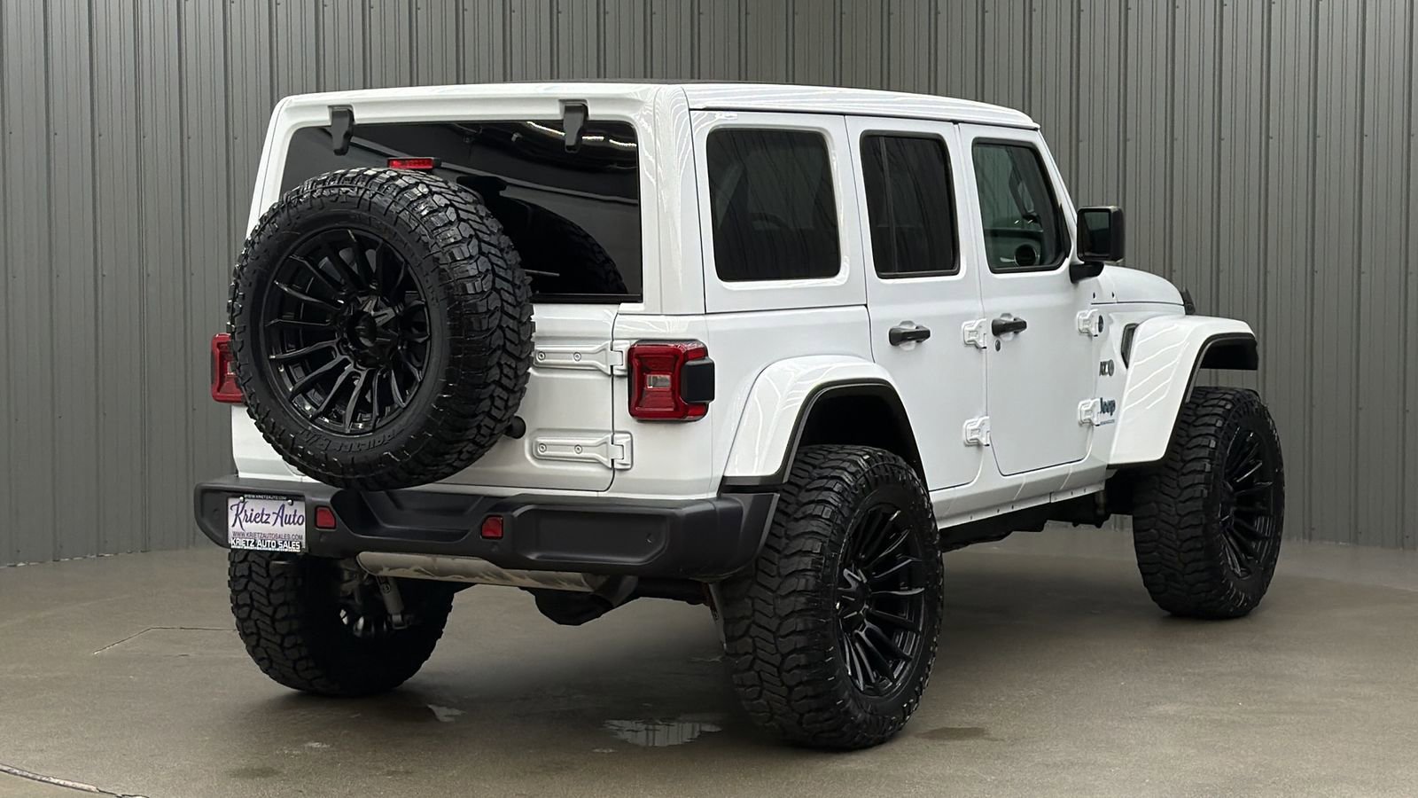 Used 2025 Jeep Wrangler Unlimited Sahara w/ Safety Group AWD/4WD image 5