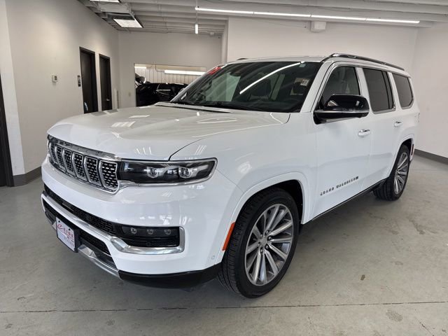 Used 2023 Jeep Grand Wagoneer Series II w/ Flexible Seating Group AWD/4WD image 4