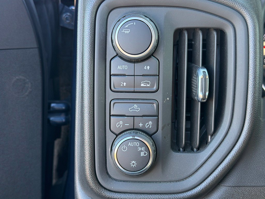Used 2021 Chevrolet Silverado 1500 Custom AWD/4WD image 11