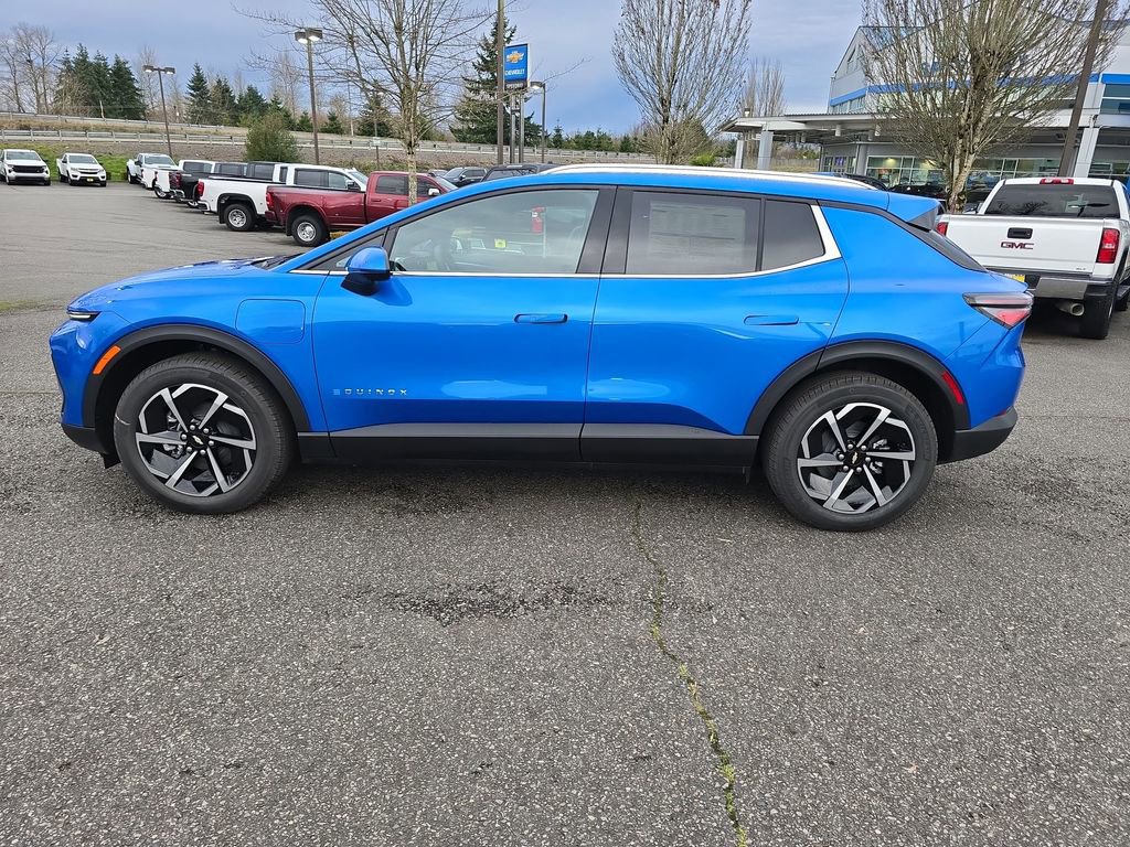 New 2026 Chevrolet Equinox EV LT image 3