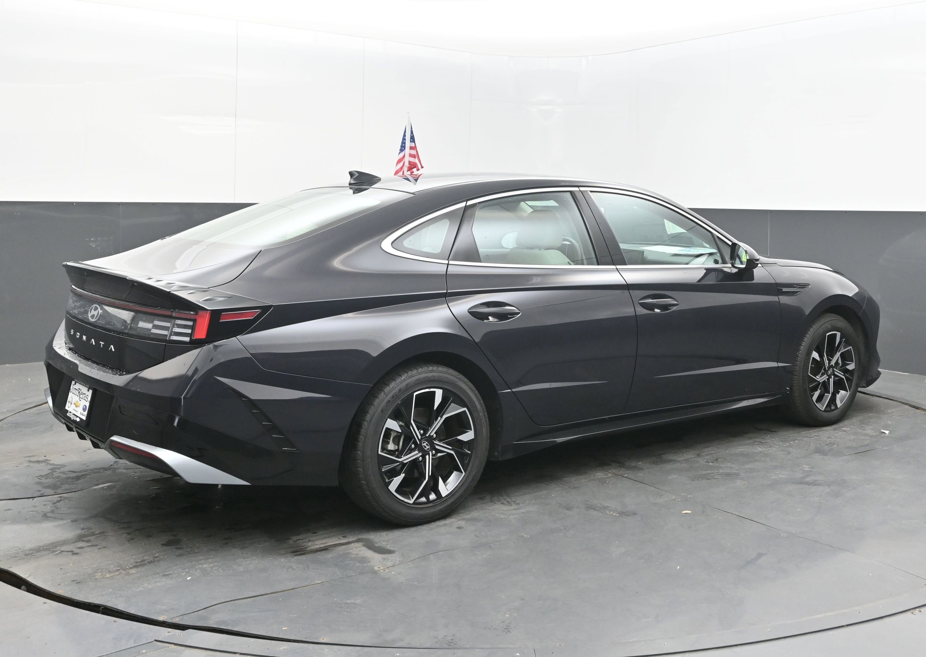 Used 2025 Hyundai Sonata SEL FWD image 9