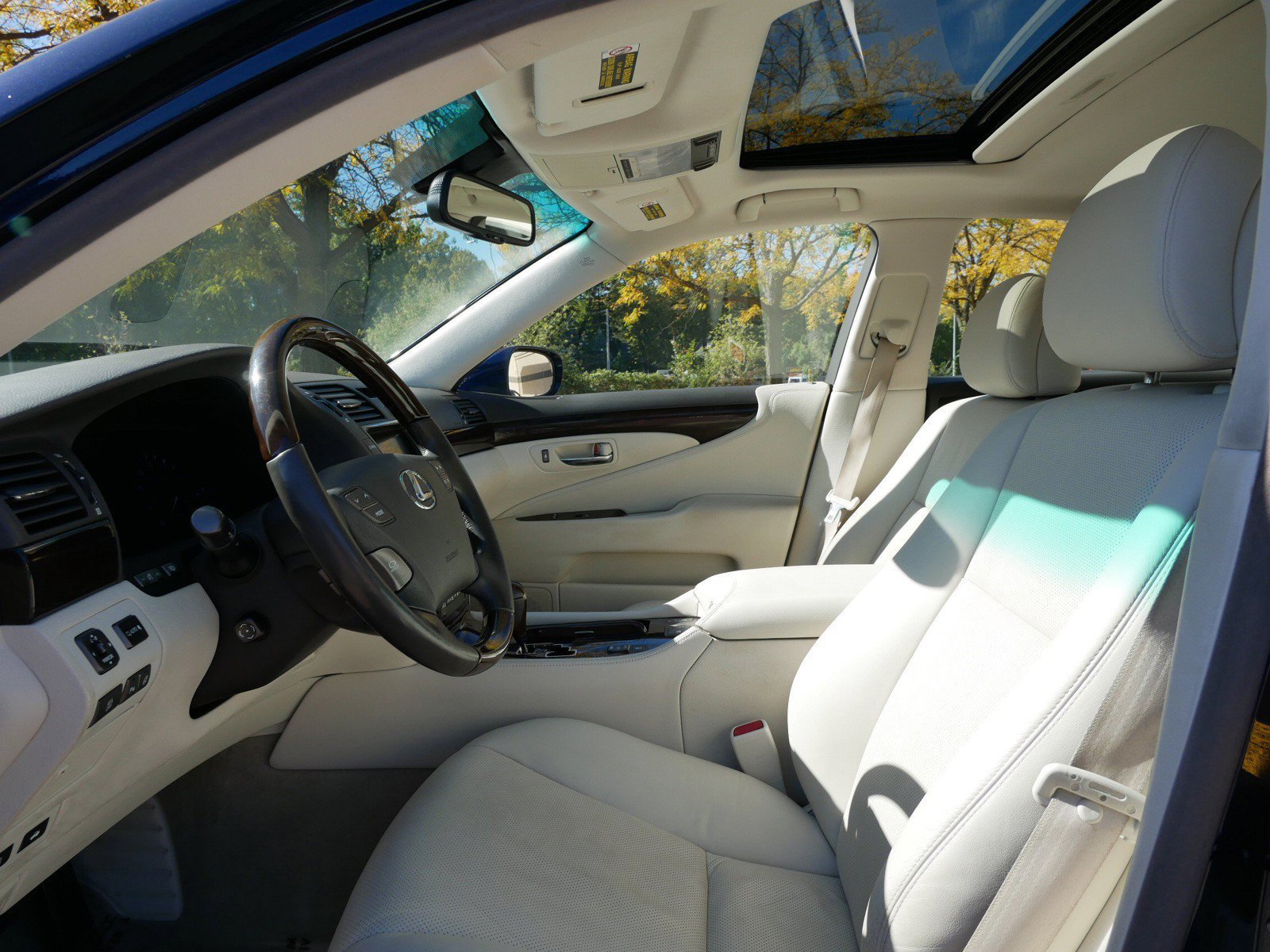 Used 2008 Lexus LS 460 RWD image 8
