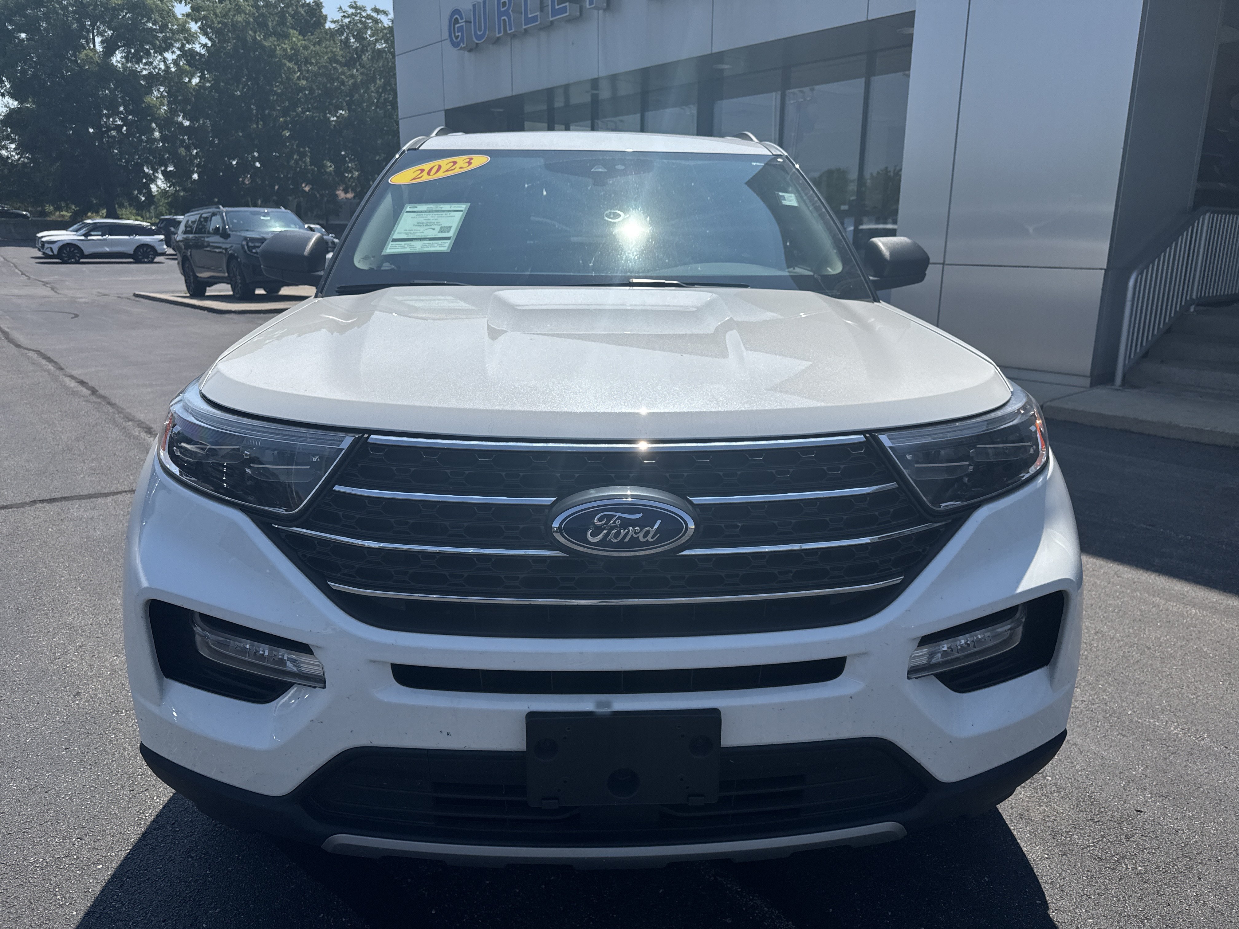 Used 2023 Ford Explorer XLT w/ Equipment Group 202A AWD/4WD image 2