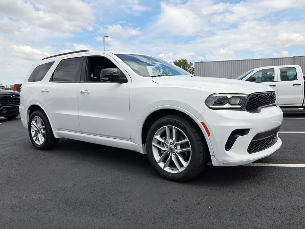 Used 2024 Dodge Durango GT RWD image 1