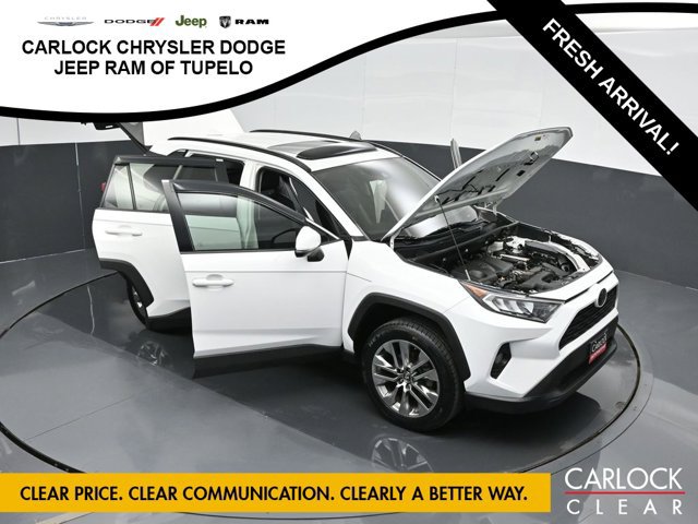 Used 2019 Toyota RAV4 XLE Premium w/ Cold Weather Package FWD image 67