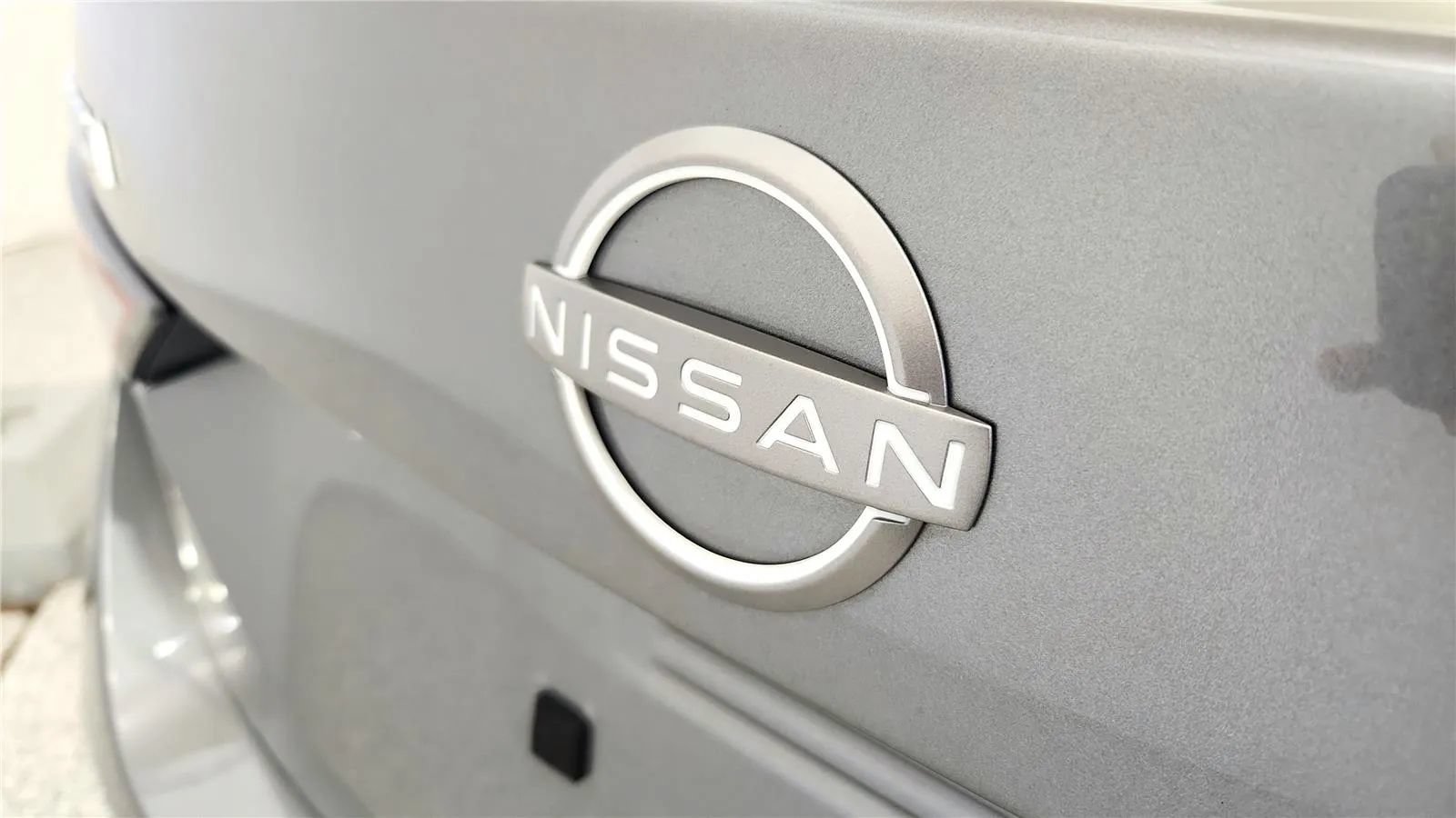Used 2024 Nissan Sentra SV FWD image 16