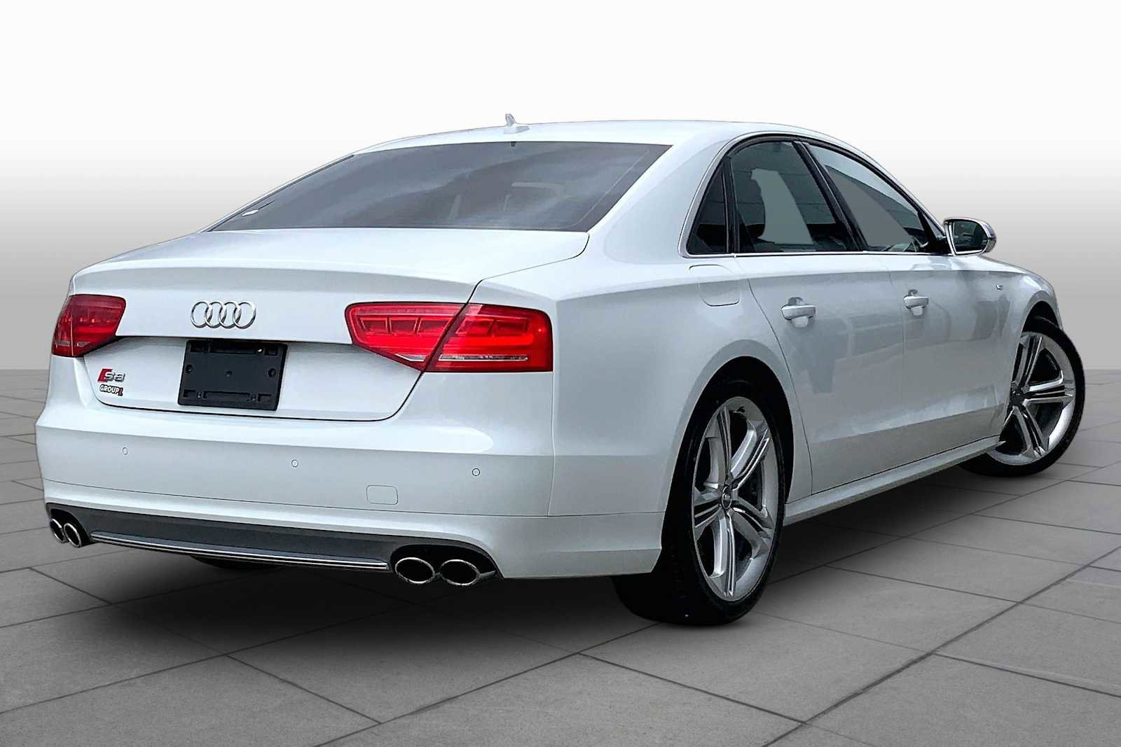 Used 2013 Audi S8 w/ Full Leather Pkg image 13