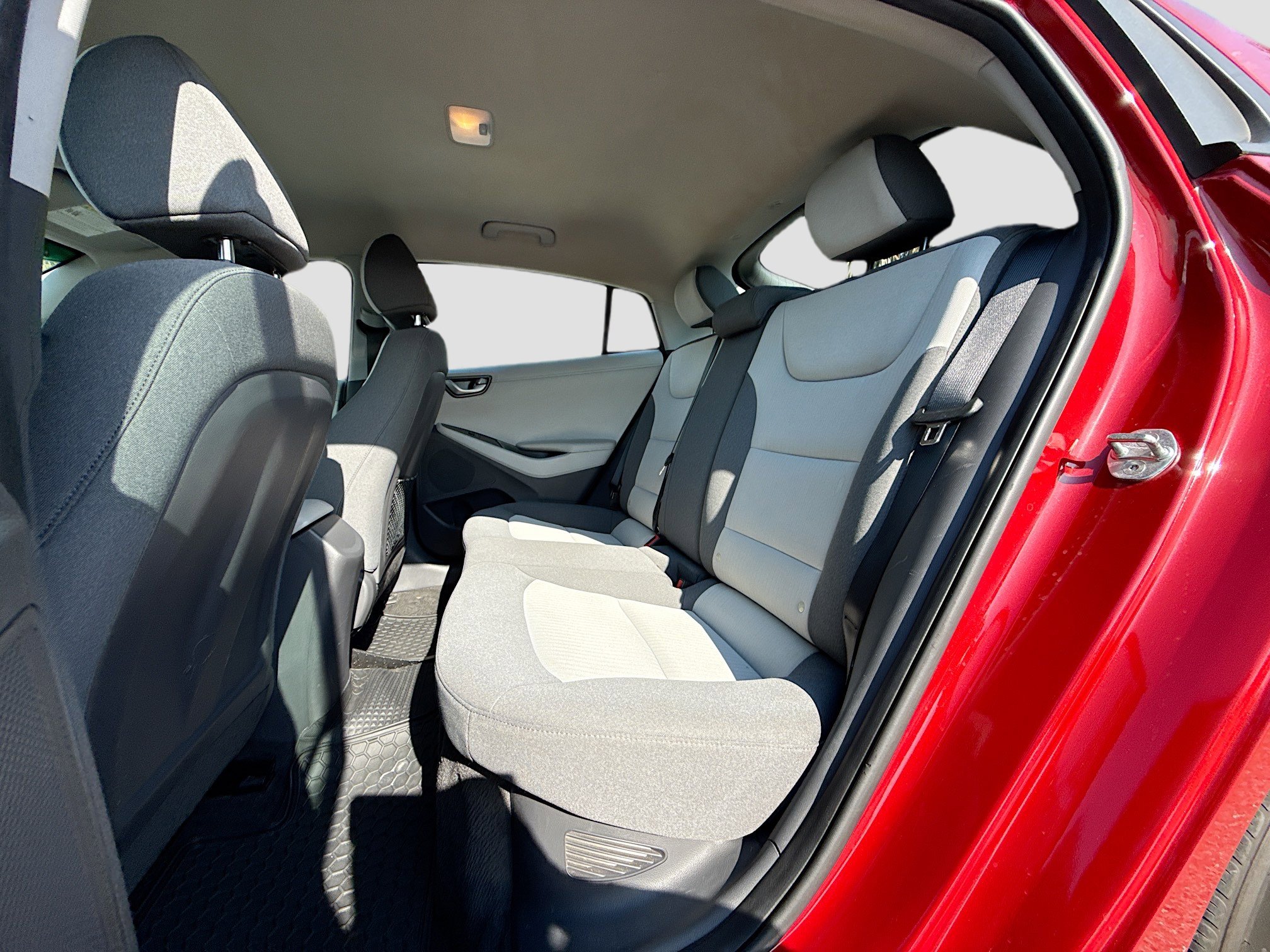 Used 2020 Hyundai Ioniq Blue image 19