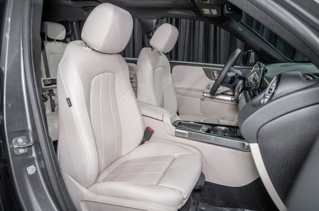 New 2026 Mercedes-Benz GLB 250 250 SUV image 14
