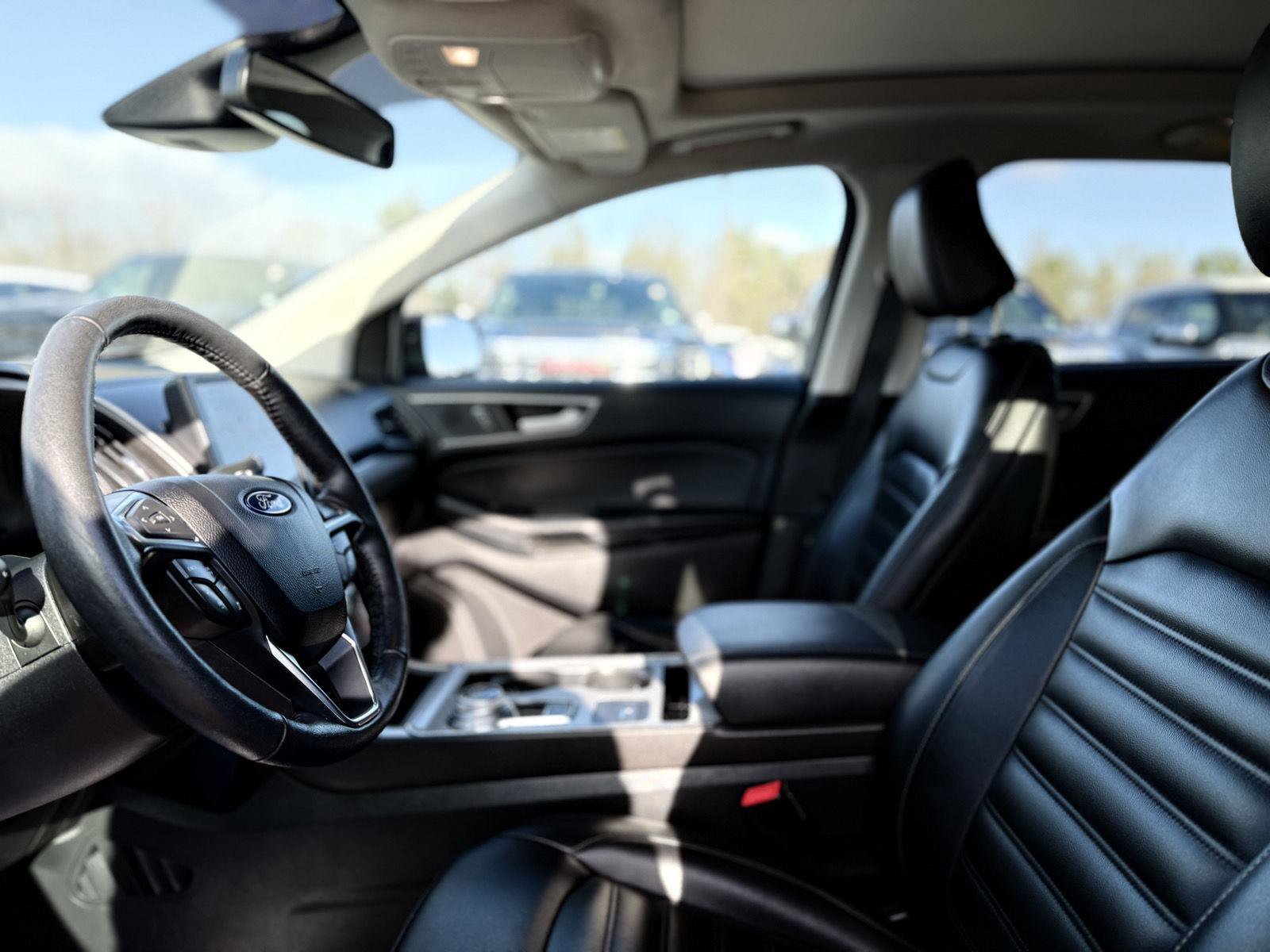 Used 2022 Ford Edge SEL w/ Convenience Package image 12