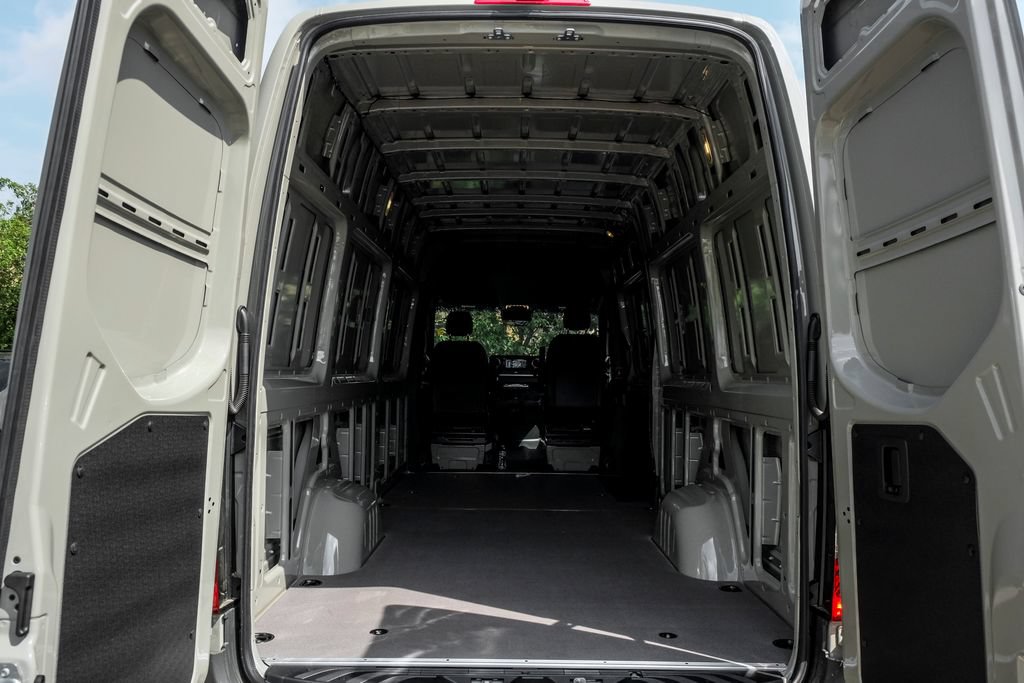 New 2026 Mercedes-Benz Sprinter 2500 image 11
