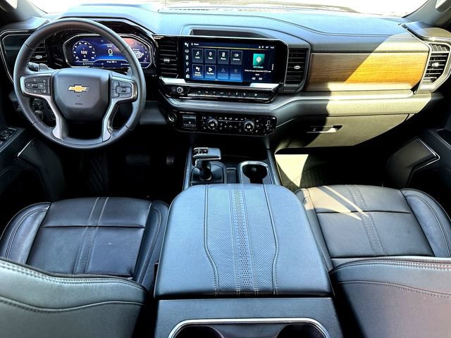 Used 2024 Chevrolet Silverado 1500 High Country w/ Technology Package AWD/4WD image 24