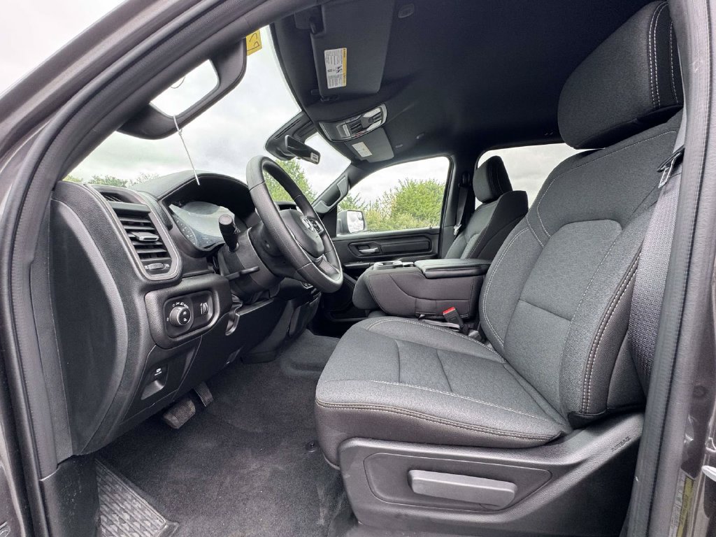 Used 2026 RAM 1500 Warlock AWD/4WD image 12