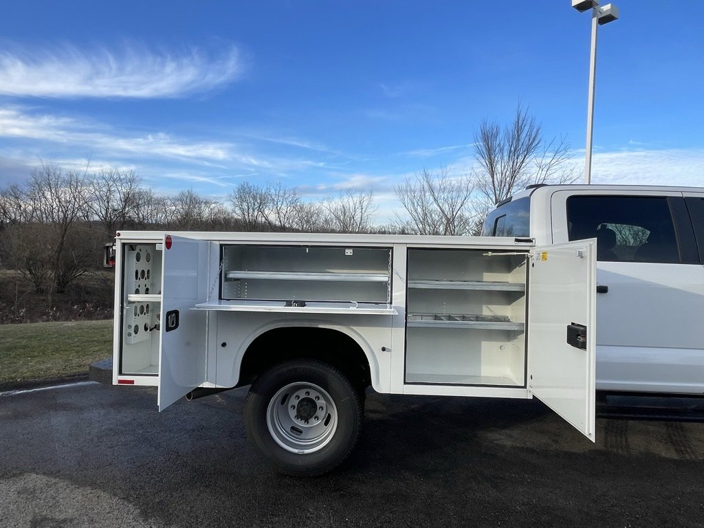 New 2026 Ford F350 XL w/ XL Chrome Package image 24