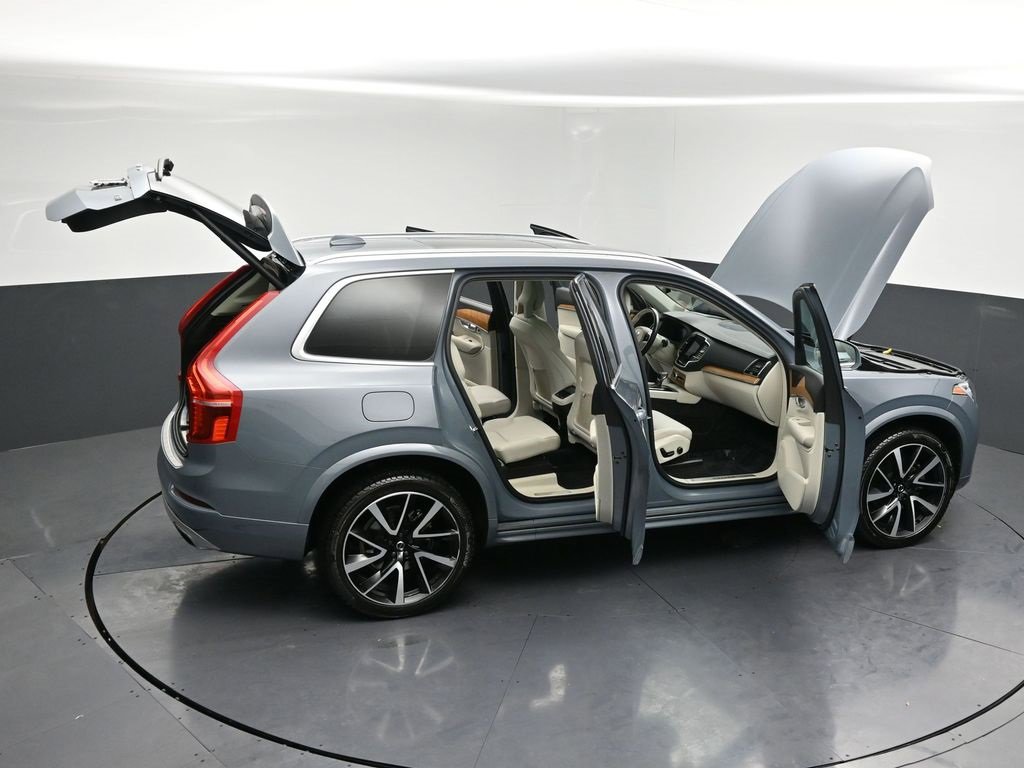 Used 2021 Volvo XC90 T6 Momentum w/ Advanced Package image 33