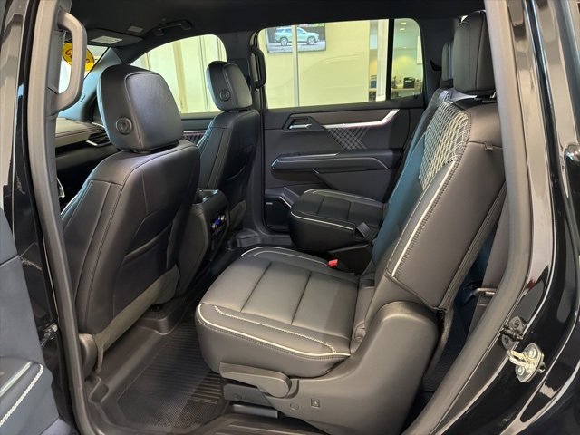 Used 2025 GMC Acadia Denali w/ LPO, Cargo Package image 17