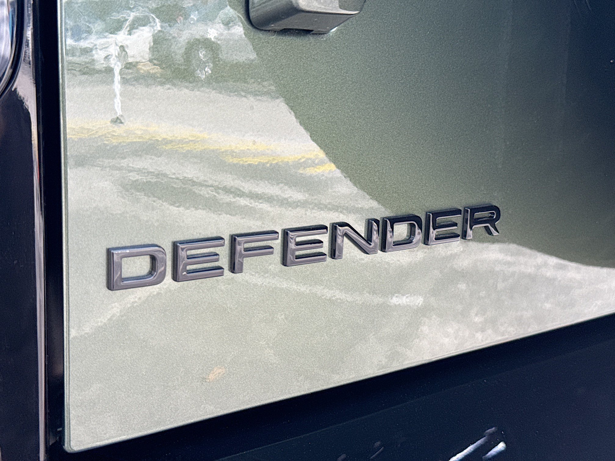 New 2026 Land Rover Defender 110 X-Dynamic SE AWD/4WD image 11